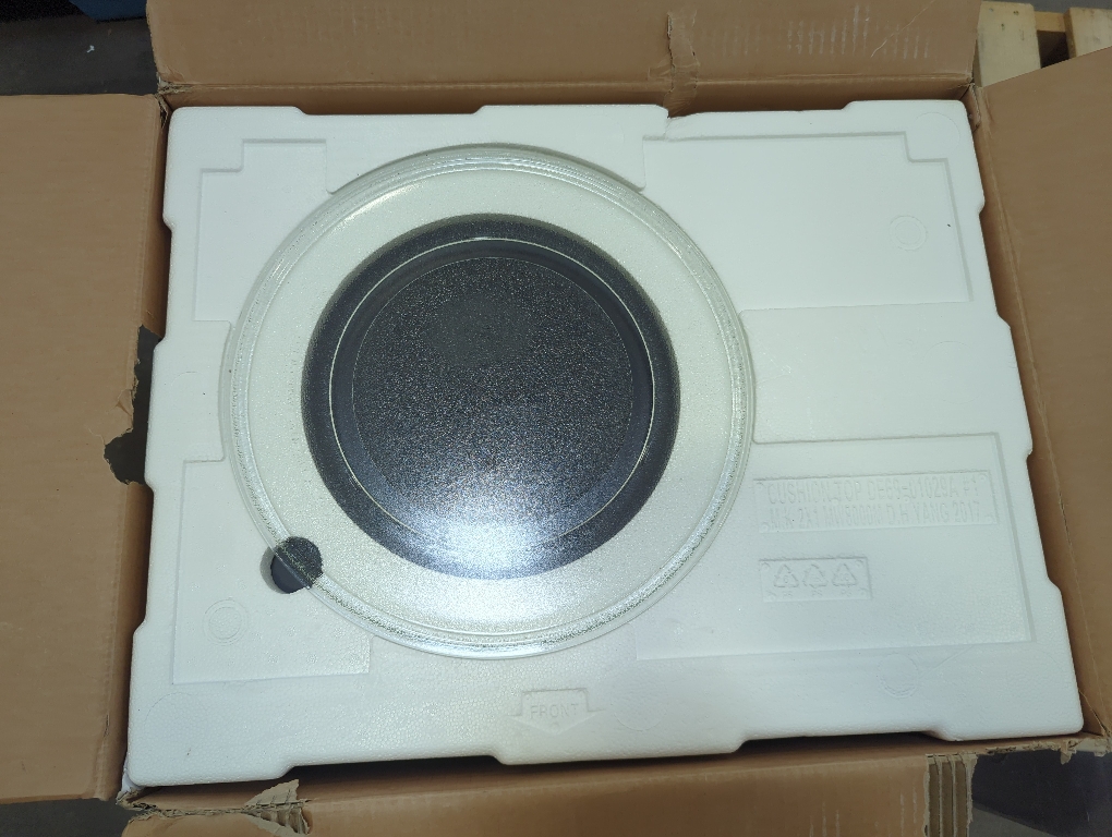SAMSUNG Microwave Oven 1.9 CU FT Sensor Cook Ceramic Enamel