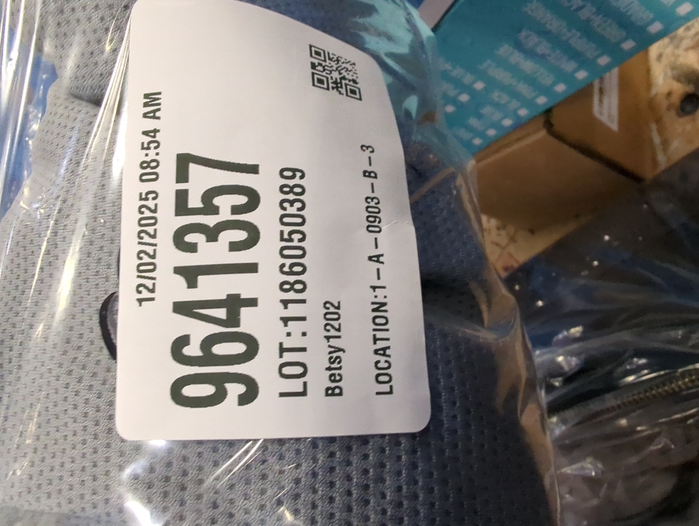 Size S...Nike Men's Dri-FIT Rivalry Jacket L Gray