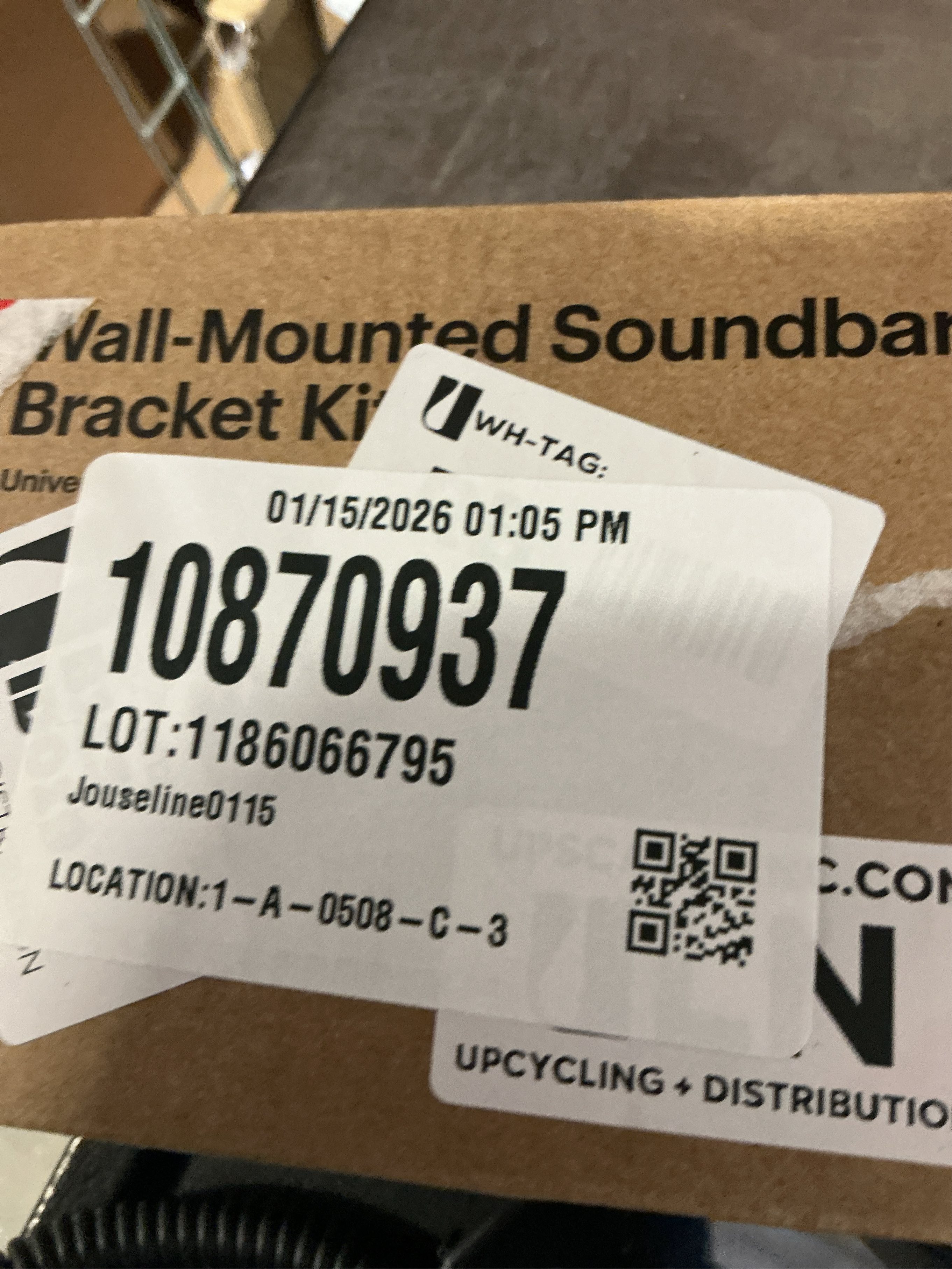 Best Buy Essentials™ - Fixed Soundbar Wall Mount for Most 20 Lb. Soundbars - Black