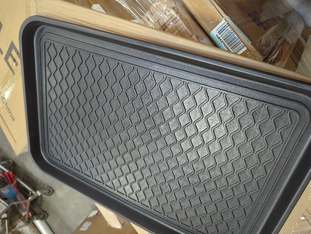 Stalwart All-Weather Indoor/Outdoor Boot Tray with Raised Edge (Black)