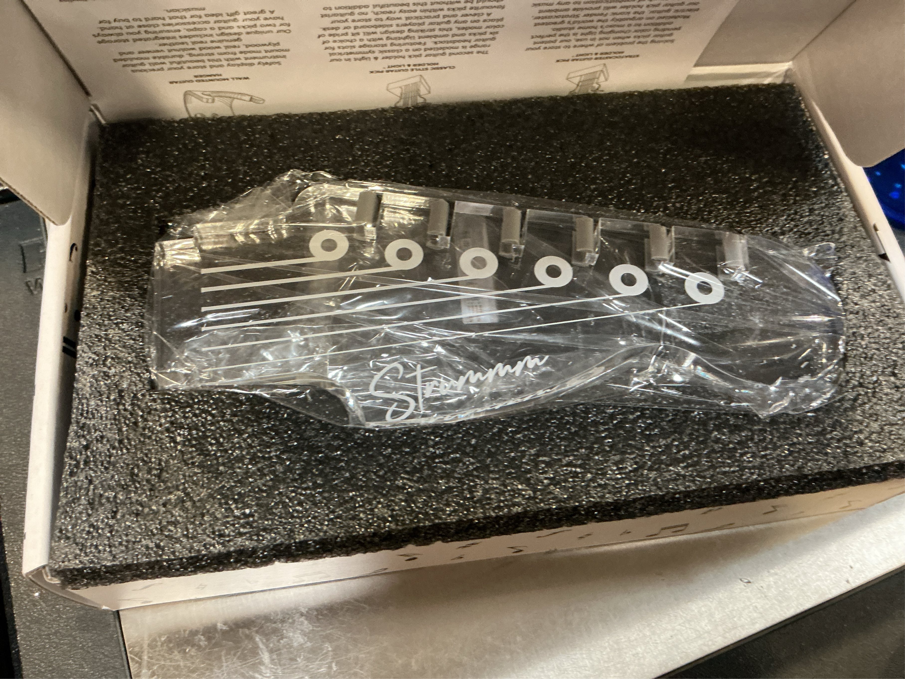 Light Up Guitar Pick Holder – 7-Color Changing LED Pick Storage Display & Night Light – USB Powered Novelty Room Decor, Holds 6 Picks – Cool Guitar Gift for Men, Musicians & Guitarists