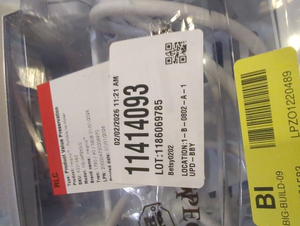 Portable Countertop Ice Maker Machine with Handle, 9 Bullet-Shaped Ice Cubes Ready in 6 Mins, 26Lbs/24H, Self-Cleaning Function with Ice Scoop and Basket for Home/Kitchen/Party (Grey)