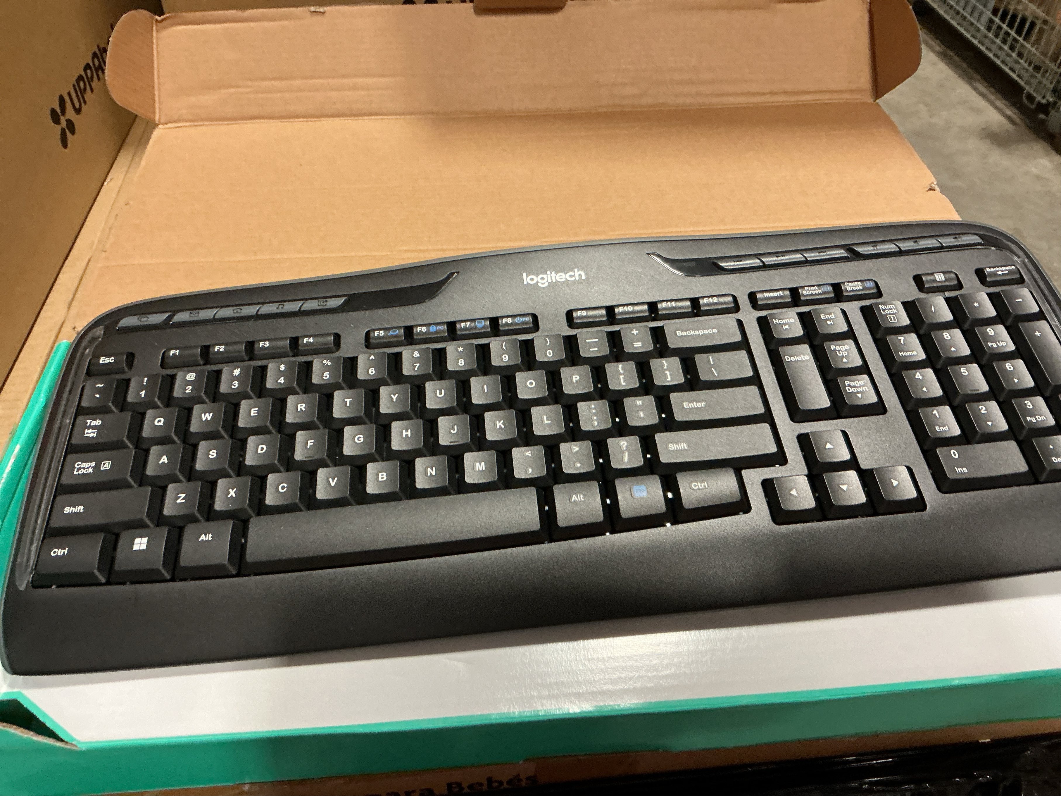 Logitech MK335 Wireless Keyboard and Mouse Combo