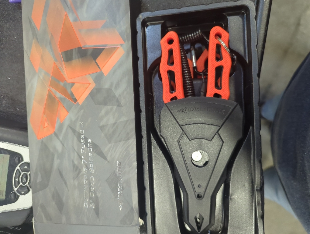 KastKing Cutthroat 7.5-inch Braid Scissors and Pliers Set - Saltwater Resistant Fishing Gear, Line Cutter, Hook Remover, Fishing Tool Set, Gift for Men