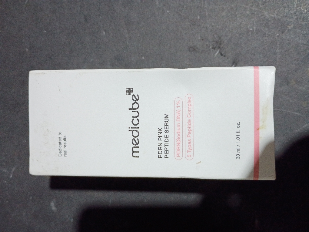 medicube PDRN Pink Peptide Serum with Salmon DNA | Pink Glow Serum with Peptides & Niacinamide for Hydration & Firm-Looking Skin | Uneven Tone Care | Korean Skincare, 1.01 fl. Oz