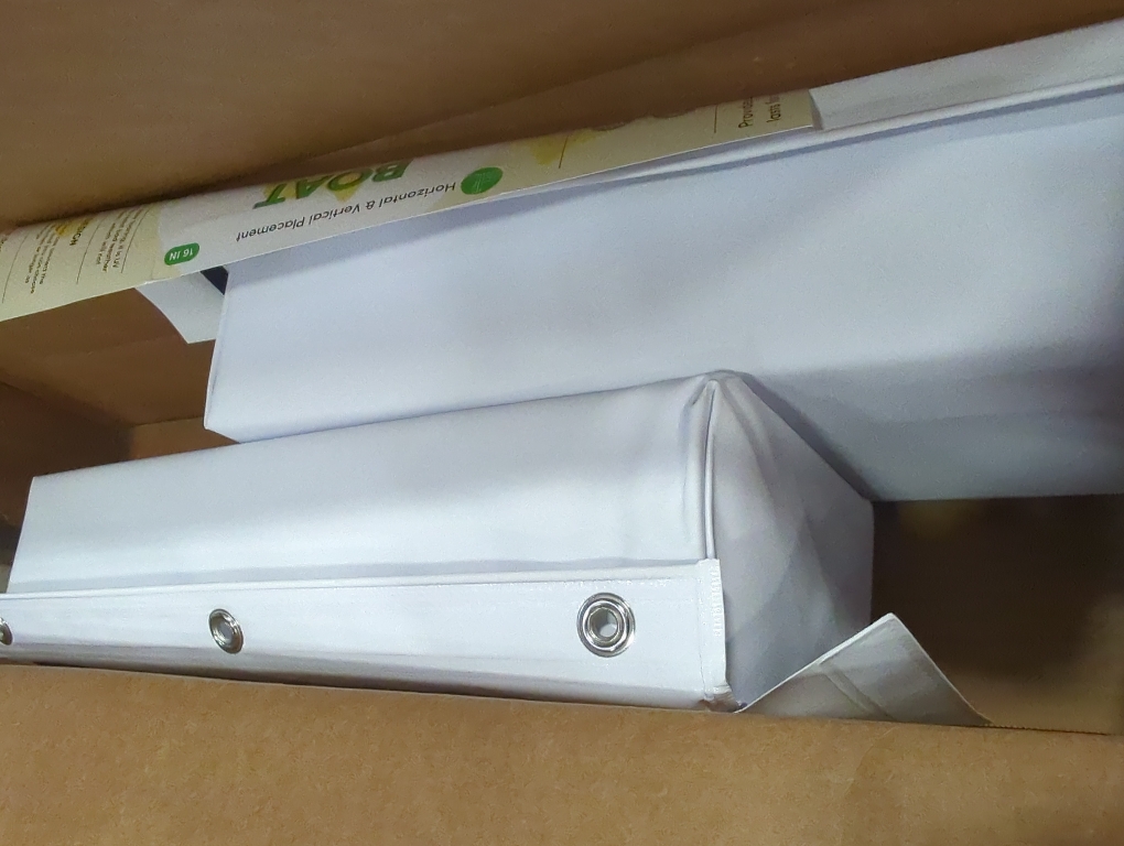 Set of 2 white B oat Dock Bumpers for Edge or Side,Marine Fender Bumper Guard,Vertical Protection,Soft Vinyl Durable Construction,Includes Mounting Hardware,2 Pack-White