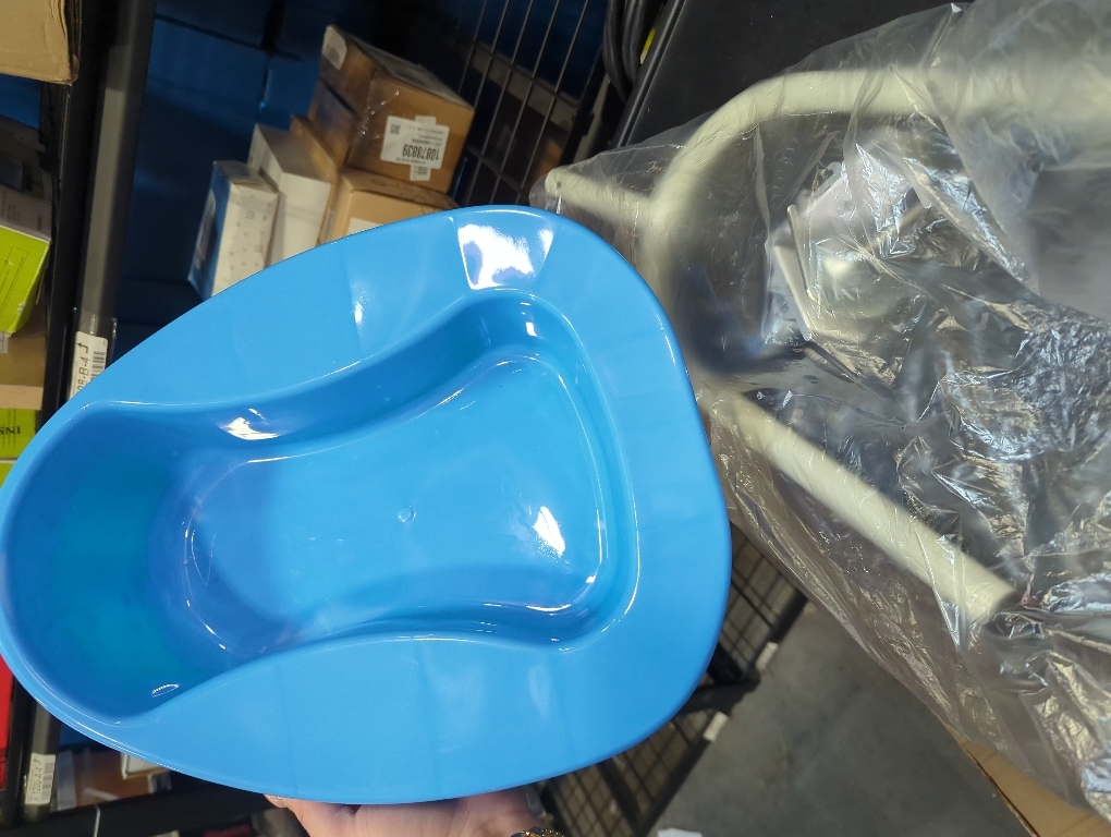 YUMSUM Firm Thick Stable PP Bedpan Heavy Duty Smooth Countoured for Bed-Bound Patient (Blue)