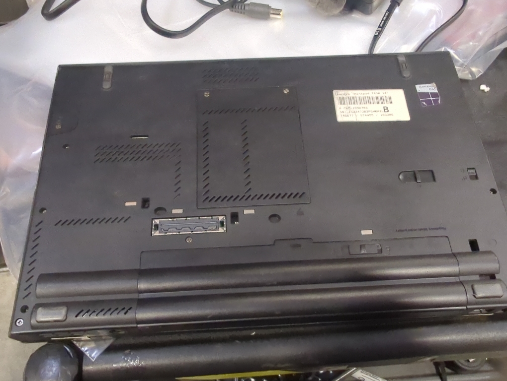 Lenovo ThinkPad T430 14 LED Notebook - Intel - with charger