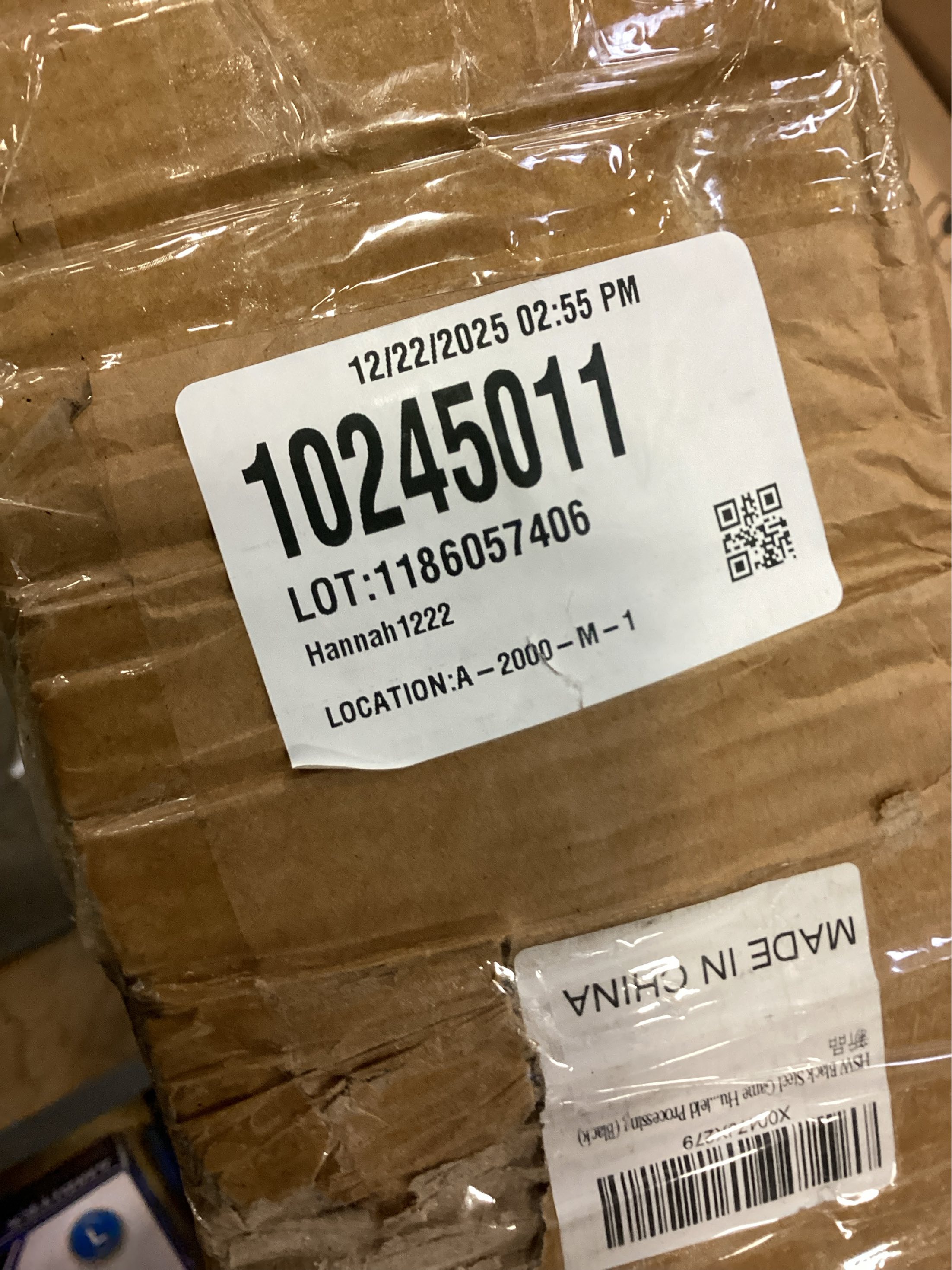 HSW Black Steel Game Hunting Hoist Rack, 500lb Capacity Deer Game Hanger Hoist, Heavy Duty Convenient Freehand Installation Support Stand for Field Processing (Black)