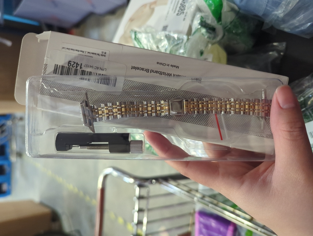 MioHHR Slim Metal Band Compatible with Apple Watch Band 42mm(Series 11 10) 41mm(Series 9 8 7) 40mm(Series 6 5 4 SE3/2/1) 38mm(Series 3 2 1),Stainless Steel iWatch Bands for Women,Silver/Gold