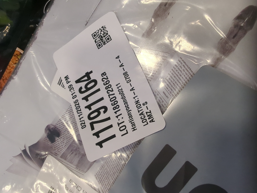 Funny Deer Metal Tin Sign - Perfect Black and White Bathroom Decor for Toilet Walls - 8x12 Inch