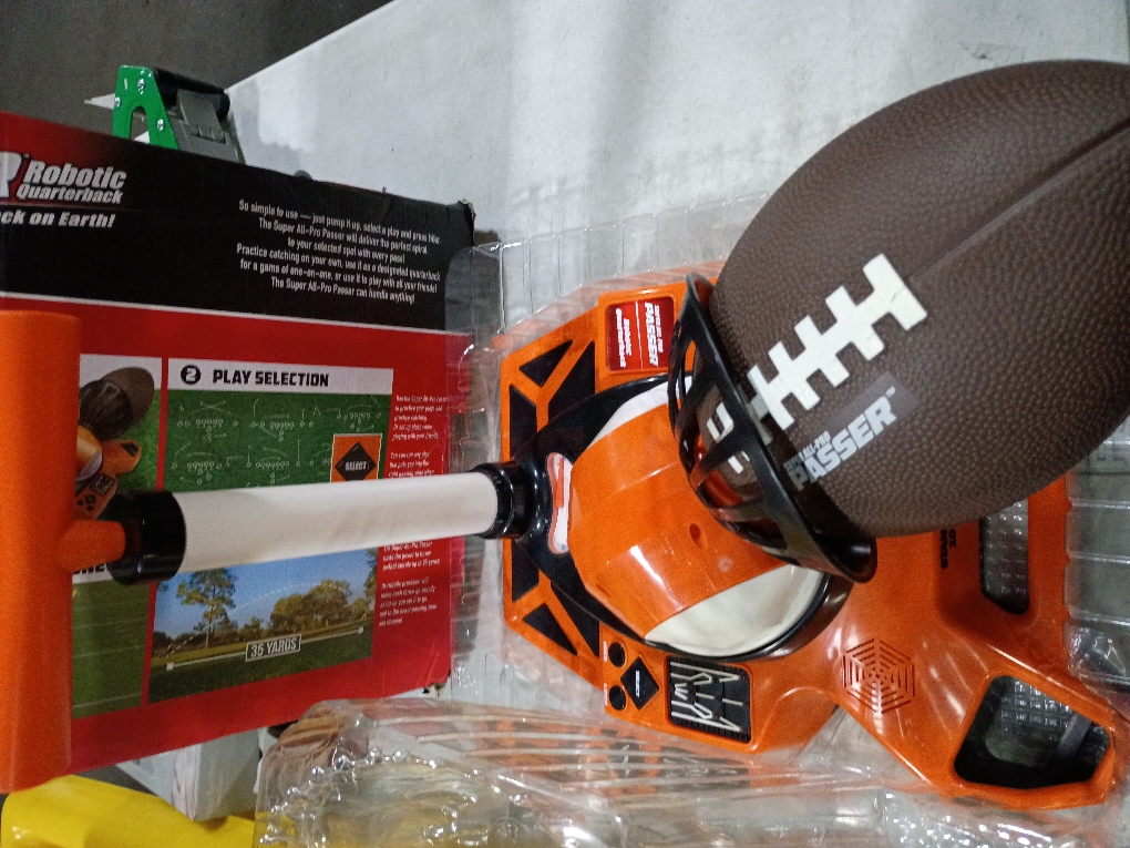 Super All-Pro Passer Robotic Quarterback Football Sports Trainer