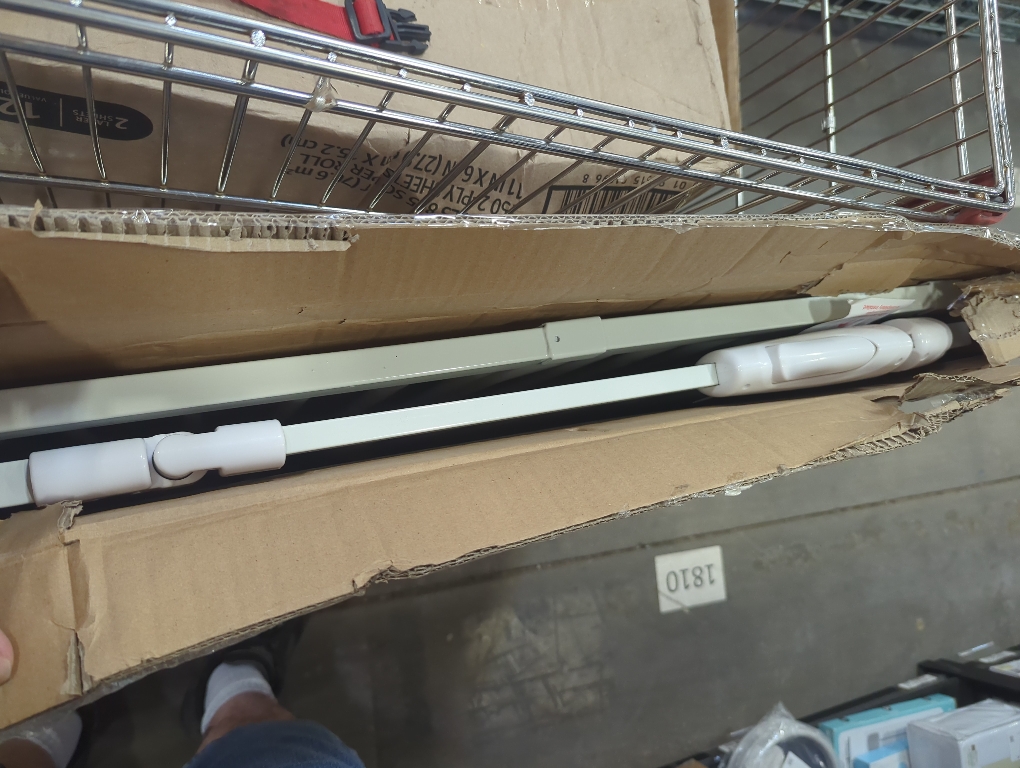 Size 57.5-62.2 Color White Extra Wide Baby Gate 57.5-62.2 Pressure Mounted,Child Dog Pet Safety Gates with Walk Through Door for Doorways Stairs No Drilling in Door,White