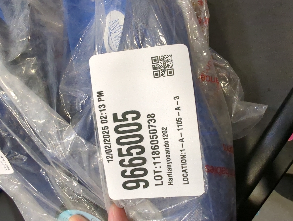 Size 3-5 Anywear Zone Clogs - EVA-Cushioned Non Slip Work Shoes - Breathable Nursing Shoes - Swivel Back Strap Clogs for Men & Women