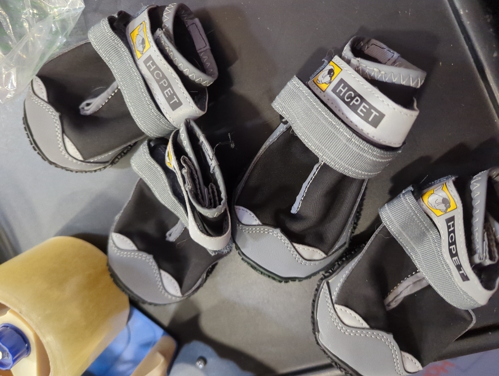 Size 7 Hcpet Dog Shoes for Large Dogs, Waterproof Dog Booties for Small Medium Dogs, Anti-Slip Dog Boots & Paw Protectors for Hot Pavement Winter Snow Hiking with Reflective Straps Black