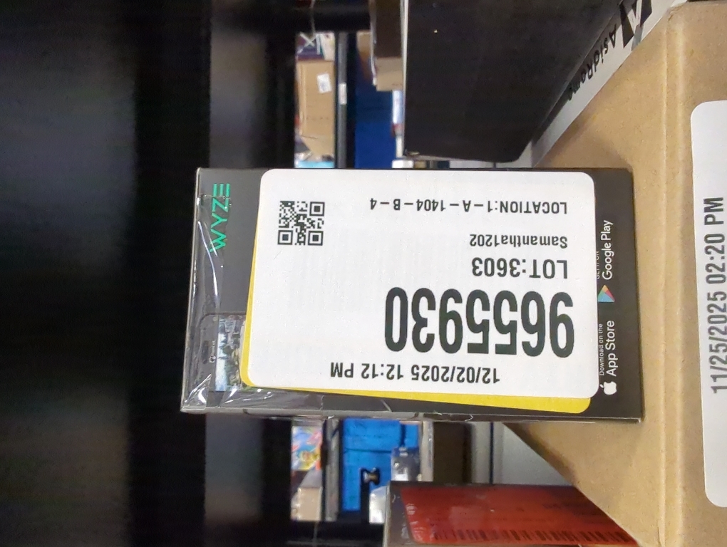 WYZE Cam v4, 2K HD Wi-Fi Smart Home Security Camera, Indoor/Outdoor, Pet/Baby Monitor, Motion Activated Spotlight/Siren, Enhanced Color Night Vision, 2-Way Audio, Wired, Black