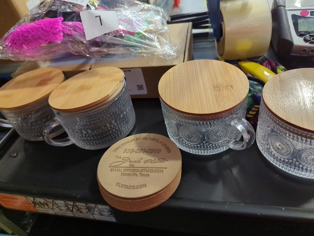 4pcs Set Vintage Coffee Mugs gifts for women, Overnight Oats Containers with Bamboo Lids ( No Spoons ) - 14oz Clear Embossed Glass Cups, Cute Coffee Bar Accessories, Iced Coffee Glasses