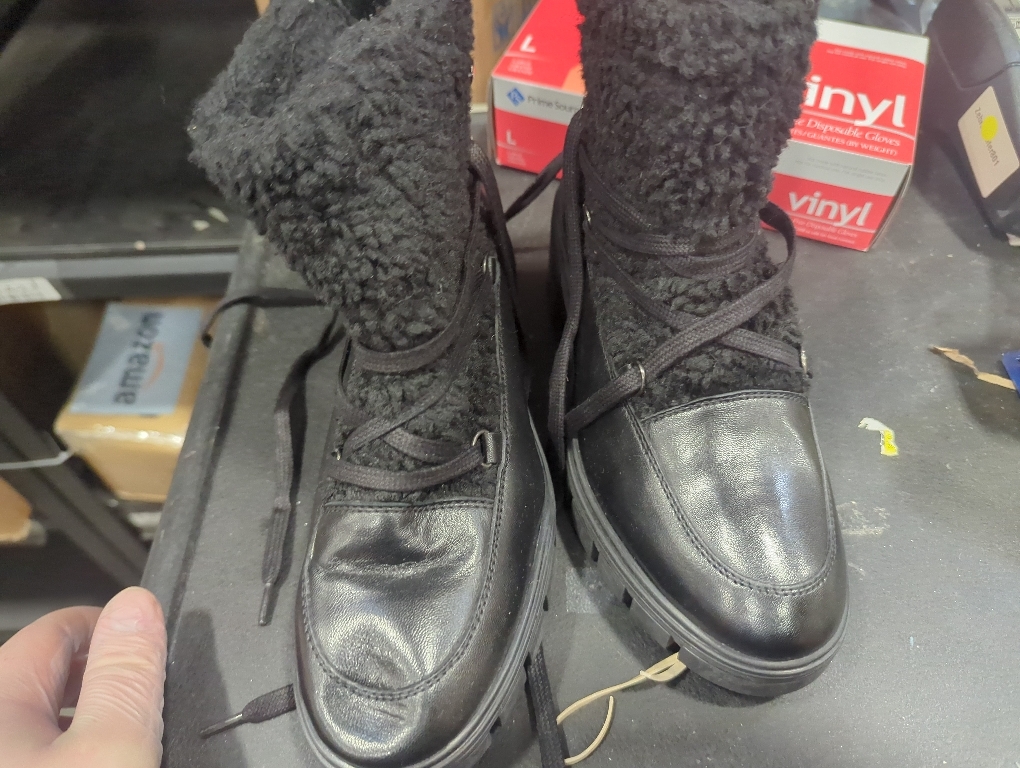 Size 7 Color Black Fur Lined boots