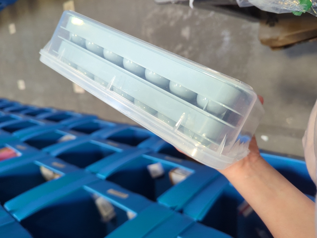 FENICAL Ice Sphere Maker Ice Cube Tray with Lid and Scoop Reusable Pp Material Easy Press Portable Design for Freezing Beverages in Freezer