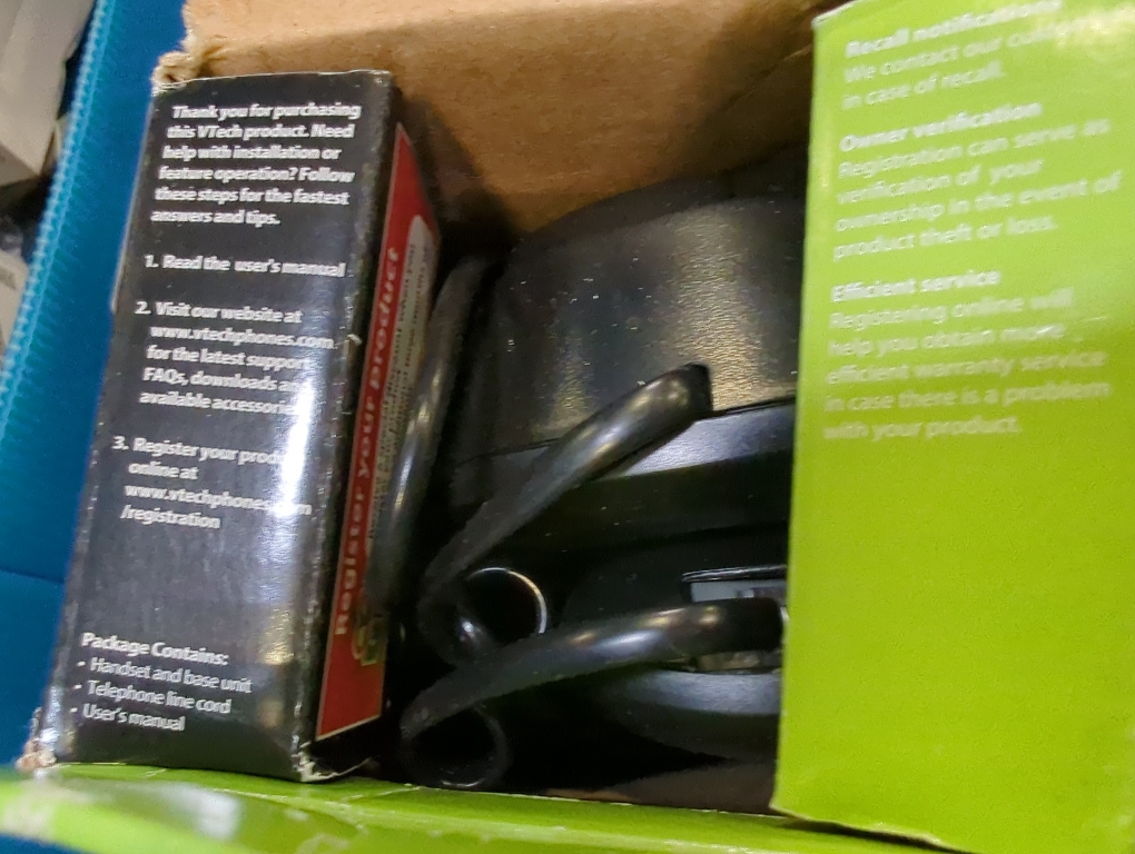 VTech CD1113 Corded Phone for Home Office - Easy-to-Use Telephone with Caller ID/Call Waiting, 13 Speed Dial Keys, No AC Power Required, Flash, Volume Control, Hearing Aid Compatible,Wall-mount, Black