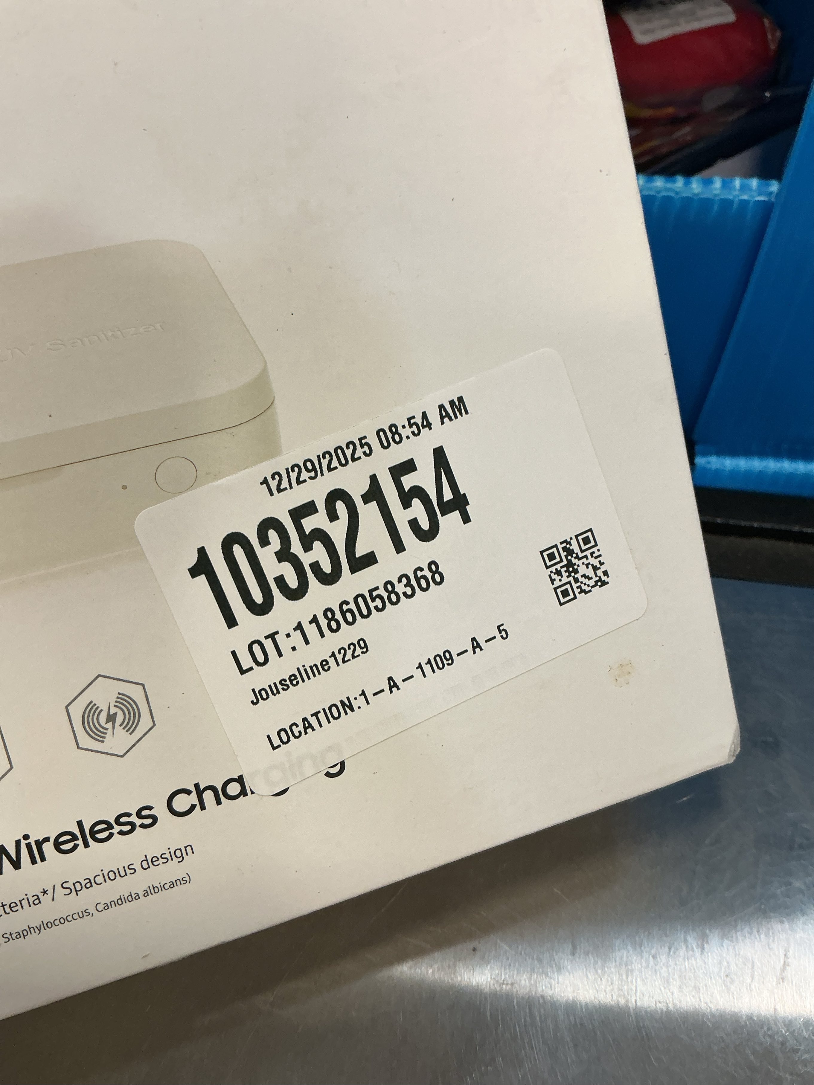 Samsung Electronics Qi Wireless Charger UV Sanitizer GP-TOU020SACWU - White