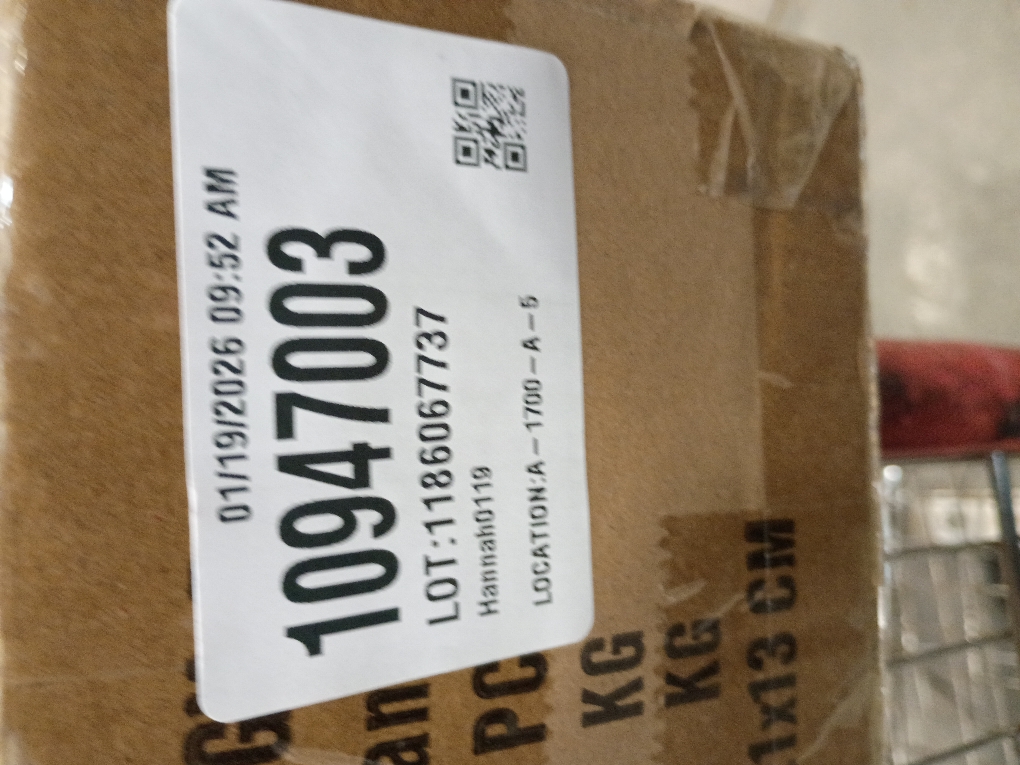 Velener Fall Fake Agave Artificial Plant, Red Fake Succulent Plant for Room Decor, Unpotted Faux Agave Stems Plant for Fall Outdoor/Indoor Decor, 28 inches, Set of 2