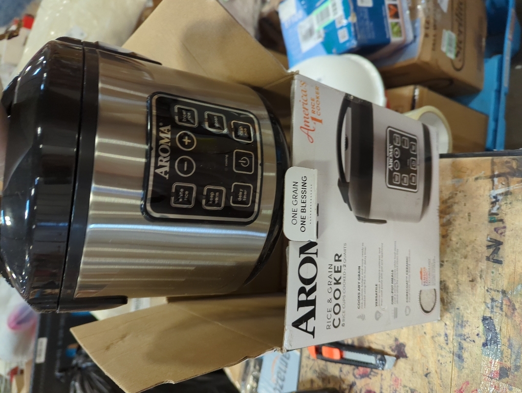 AROMA Digital Rice Cooker, 4-Cup (Uncooked) / 8-Cup (Cooked), Steamer, Grain Cooker, Multicooker, 2 Qt, Stainless Steel Exterior, ARC-914SBD