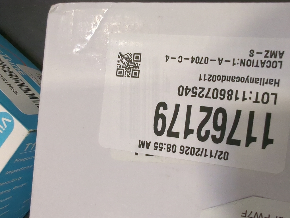 Jexine 4 Pieces Mini Christmas Wreaths for Kitchen Cabinet Small Christmas Candle Rings Wreaths Pillars Candle Rings Table Centerpieces Hanging Garlands for Front Door Window Decor (No Red Ribbon)