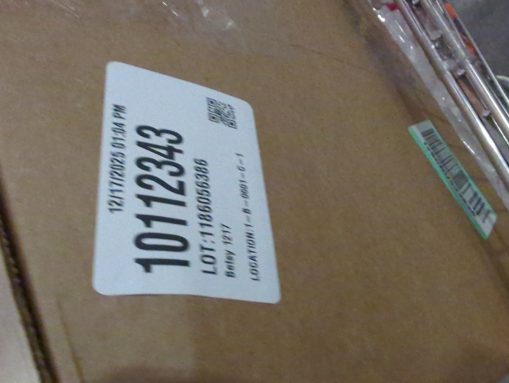 Exclusivo Mezcla Fleece Throw Blanket for Couch, Super Soft Striped Jacquard Bed Blanket, Lightweight Fuzzy Cozy for All Seasons, 50x60 Inches, Beige