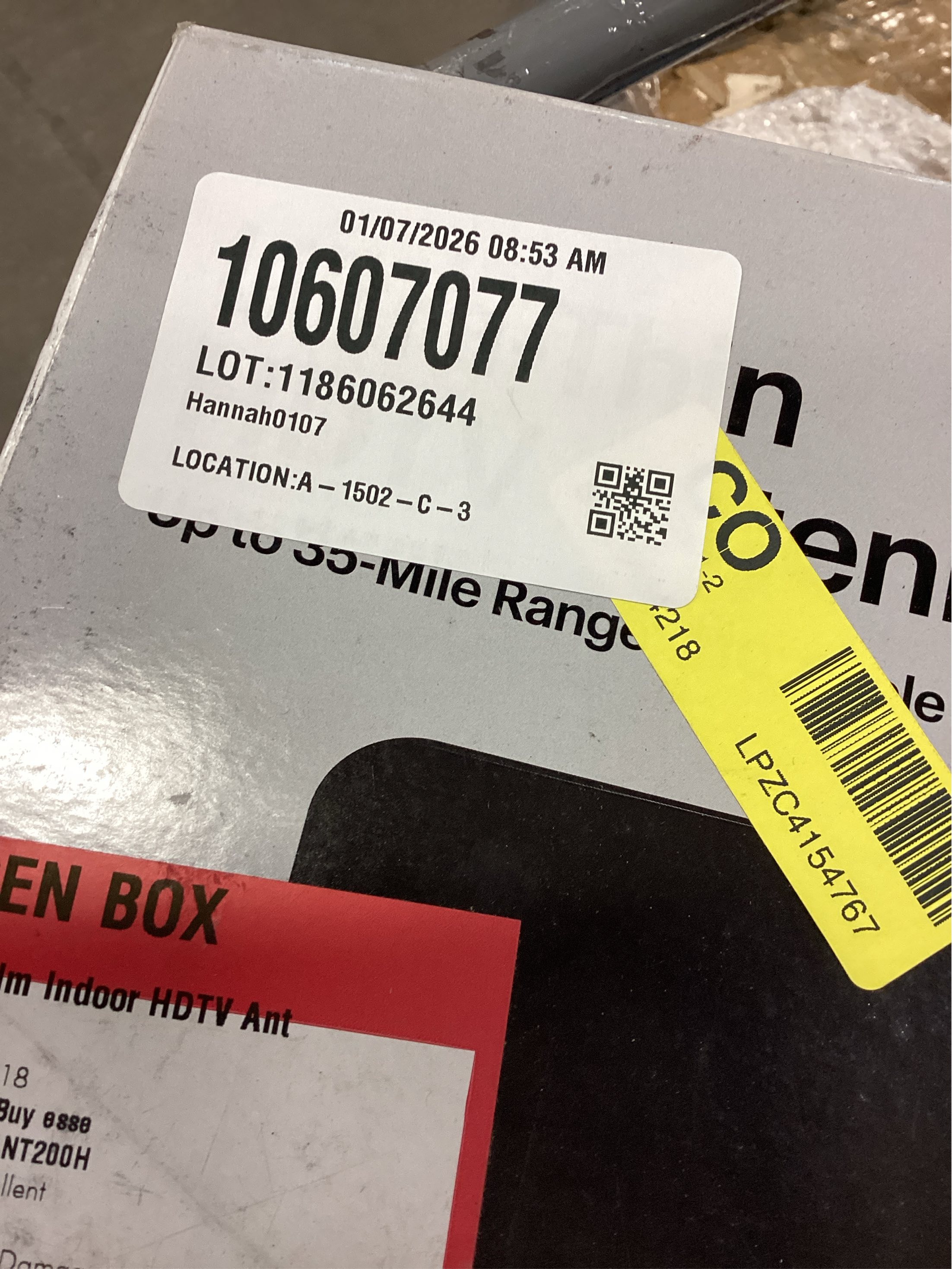 Best Buy Essentials™ - Thin Indoor HDTV Antenna - 35 Mile Range - Black/White