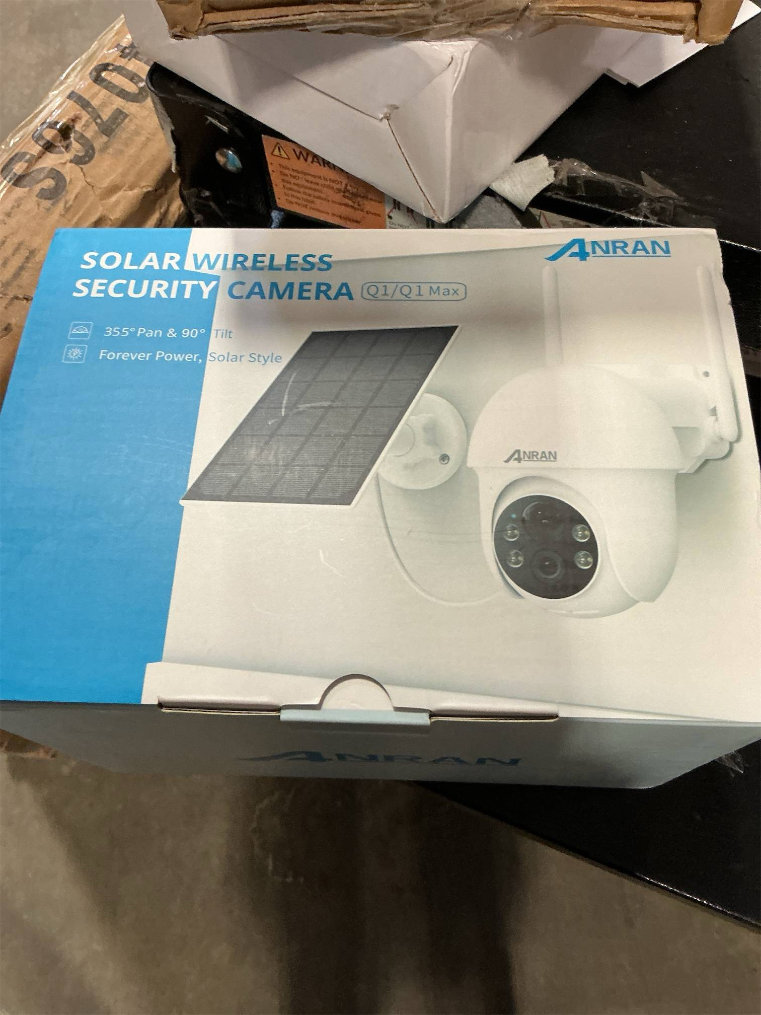 ANRAN Security Camera Wireless Outdoor, 2K Solar Outdoor Camera with 360° View, Smart Siren, Spotlights, Color Night Vision, PIR Human Detection, Pan Tilt Control, 2-Way Talk, IP65, Q1 White