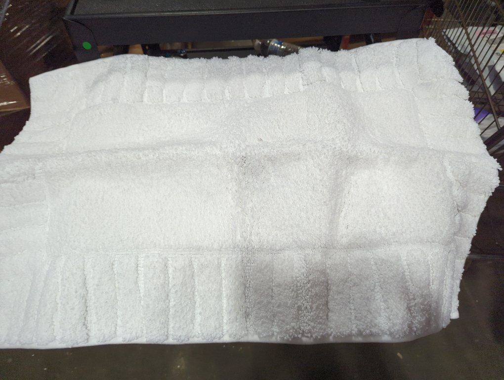 White Medium Mat