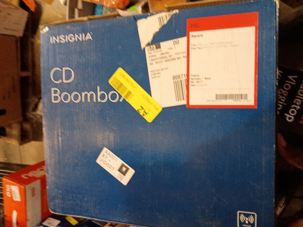 Insignia - CD Boombox with AM/FM Tuner - Black