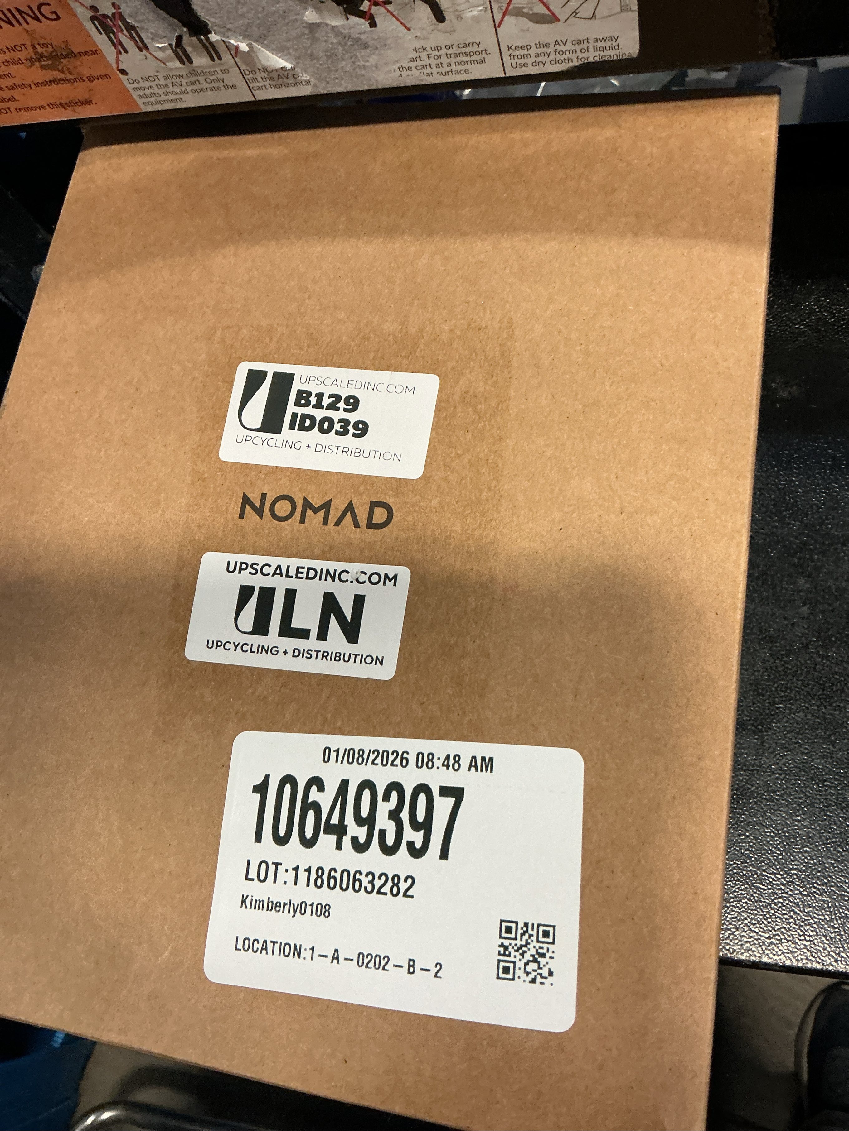 Nomad Wireless Charging Dock Base Station for Apple NM3W240K00 Black