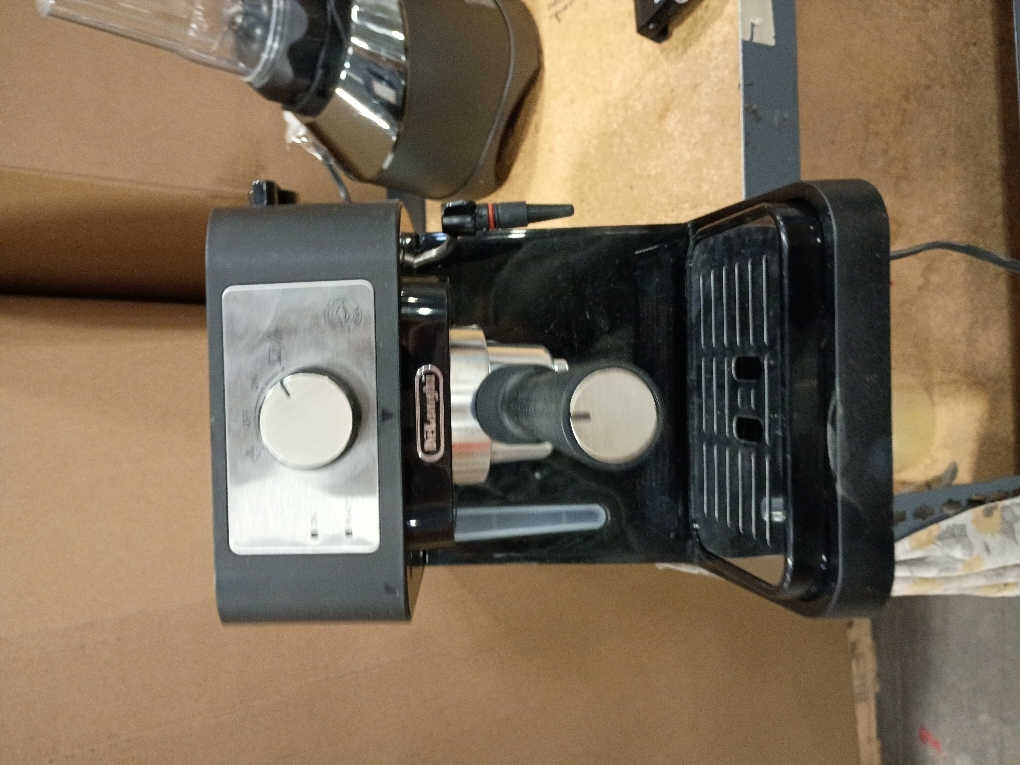 De'Longhi Stilosa Manual Espresso Machine, Compact Coffee Maker, 15 Bar Pump Pressure, Manual Milk Frother Steam Wand for Authentic Single & Double Espresso, Lattes & Cappuccinos, Tamper Included