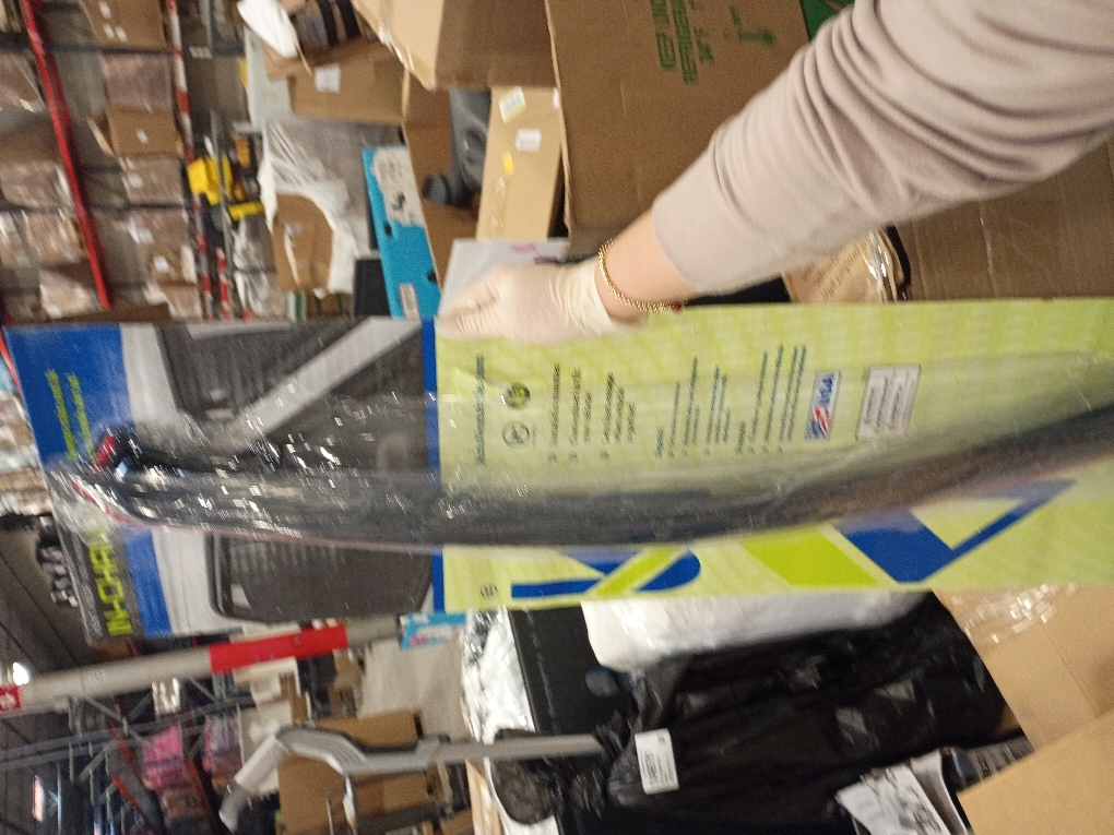 Rain-X 5079282-2 Latitude 2-In-1 Water Repellent Wiper Blades, 28 Inch Windshield Wipers (Pack Of 1), Automotive Replacement Windshield Wiper Blades With Patented Repellency Formula