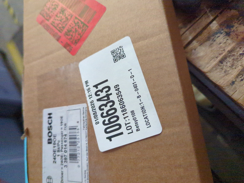 BOSCH 24OE19OE ICON Beam Wiper Blades - Driver and Passenger Side - Set of 2 Blades (24OE & 19OE)