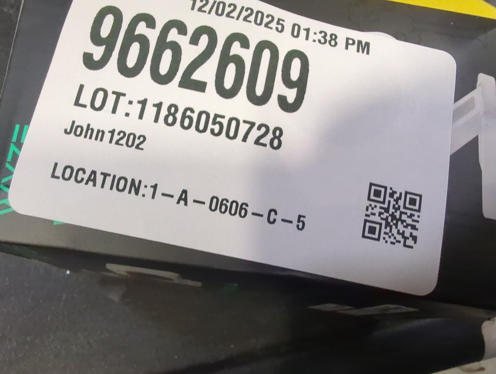 Color White Wyze Cam V4 Plug-in Indoor and Outdoor Smart-Enabled Security Camera