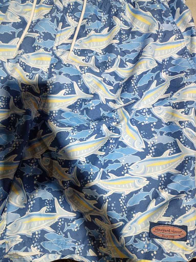 vineyard vines XL