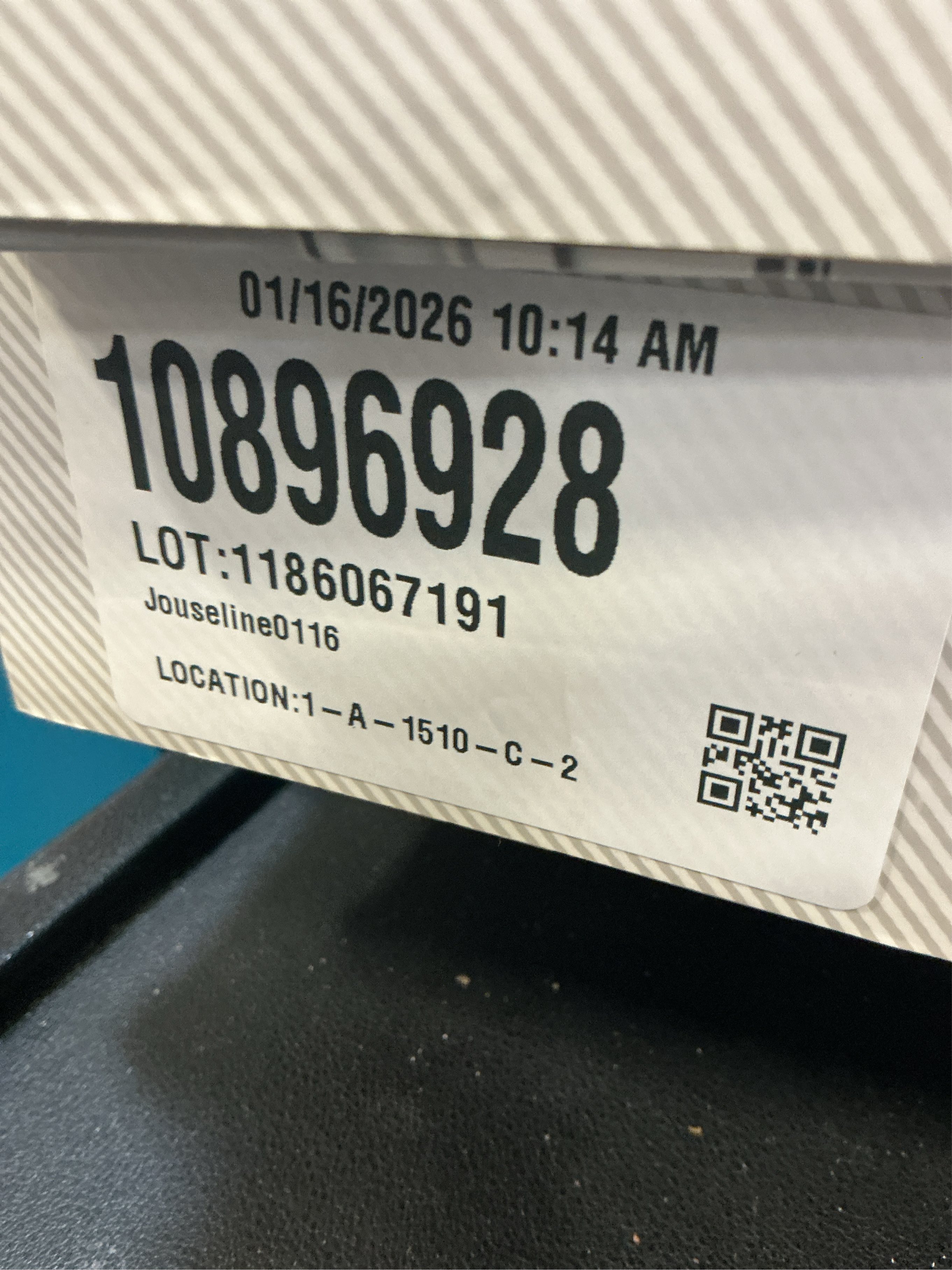 Digipower - Content Maker Essential Vlogging Kit with Light, Microphone, Tripod, and Remote. - Black