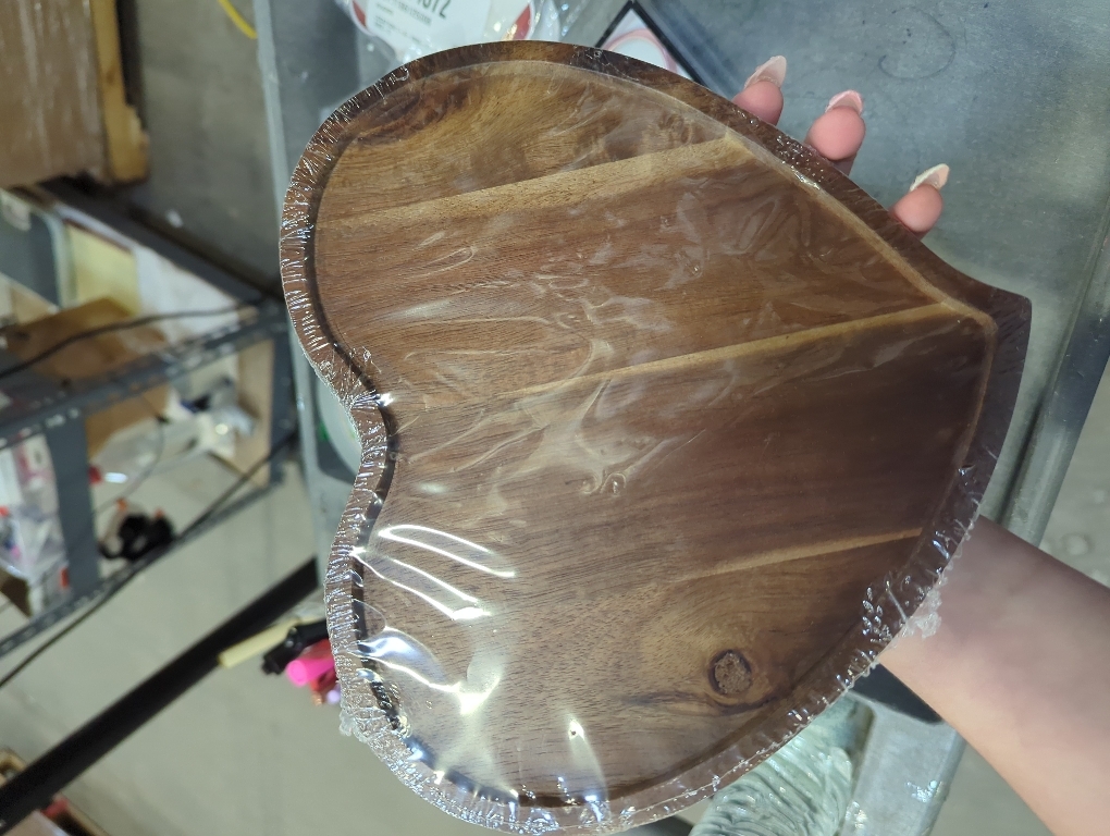 JB Home Collection, Premium Acacia Wood Heart Shape Plate Romantic Wedding Serving Tray for Snack Cake Fruit Nuts Appetizer, 8.25x6.75, 1 Pack