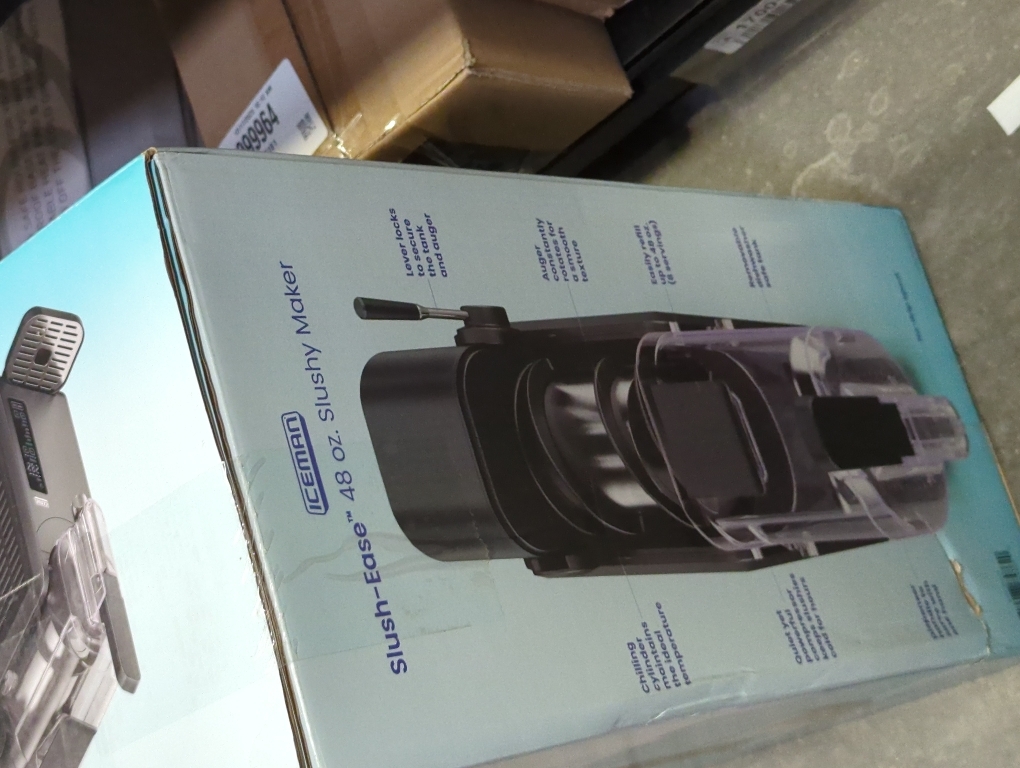 Iceman by Chefman Slush-Ease 68oz Slushie Machine, 48oz Liquid Capacity Frozen Drink Maker & Slushy Machine with 5 Presets and LED Display, Perfect for Frozen Margaritas, Frappes, Smoothies & Shakes