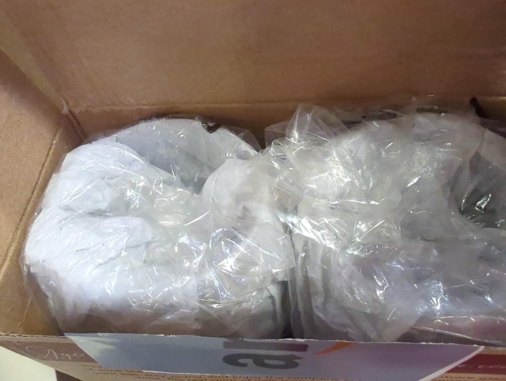 Set of 2 Size 18 oz Color silver Gusto Nostro Stainless Steel Wine Glass - 18 oz - Cute, Unbreakable Wine Glasses for Travel, Camping and Pool - Fancy, Unique and Cool Portable Metal Wine Glass for Outdoor Events, Picnics (Set of 2)