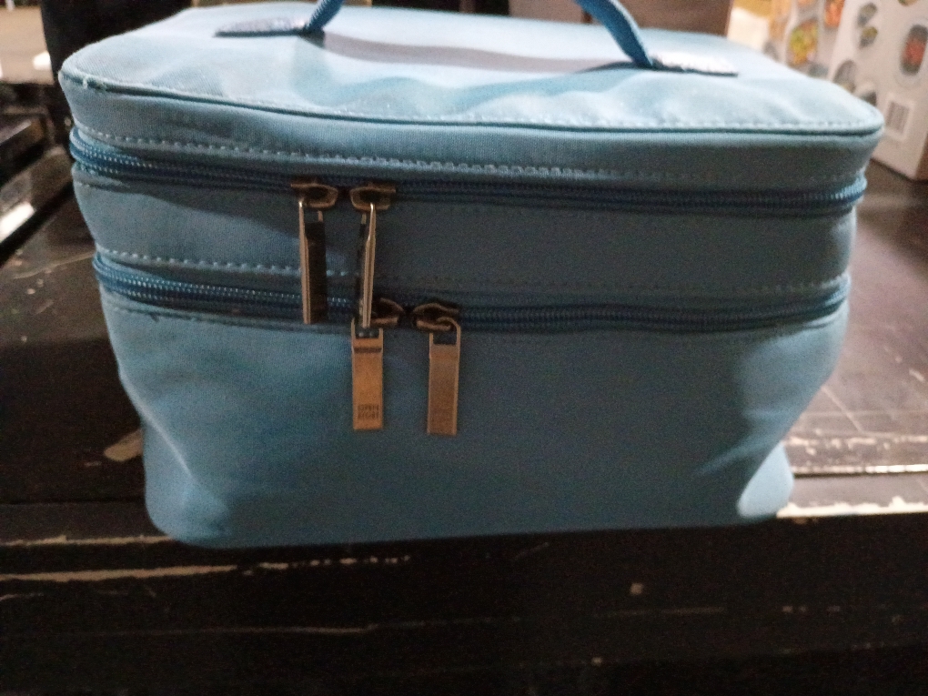 Signature Toiletry Bag Blue - Open Story™