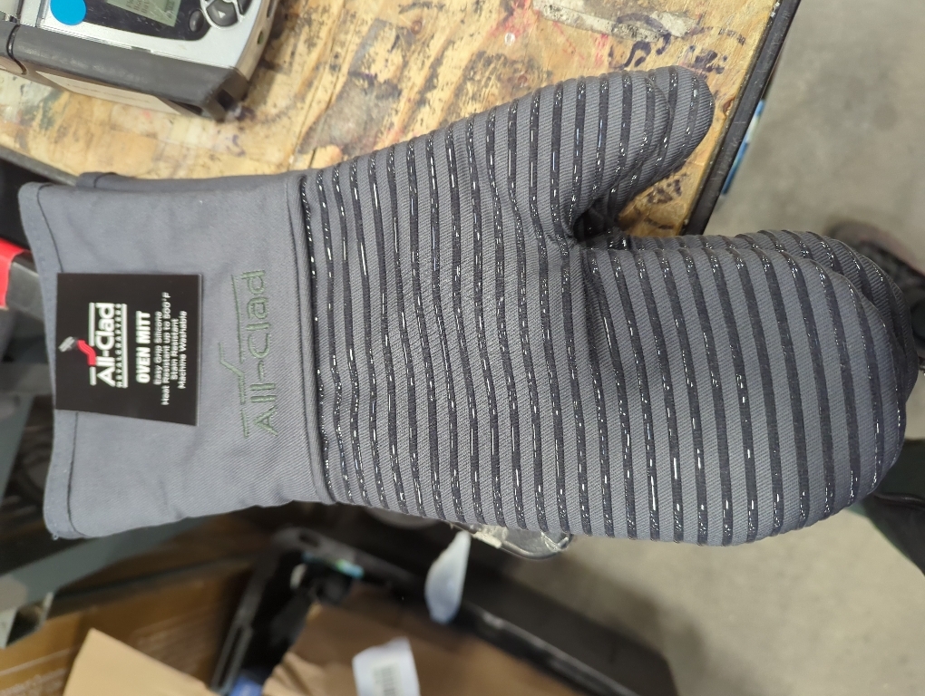 Pack of 2, All-Clad Silicone Oven Mitts: Heat Resistant up to 500 Degrees - 100% Cotton & Silicone, 14x7 Oven Mitt for Kitchen and Barbeque, 2-Pack, Pewter