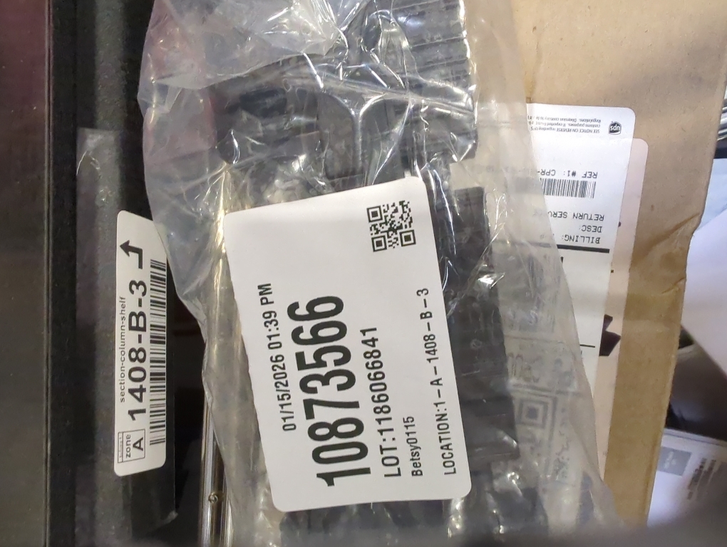 GELUOXI Driver Side Power Window Switch Replacement for Chevy Silverado 1500 2500 3500 Avalanche Suburban Tahoe 2007-2014 GMC Cadillac Escalade 2007-2014 20835553