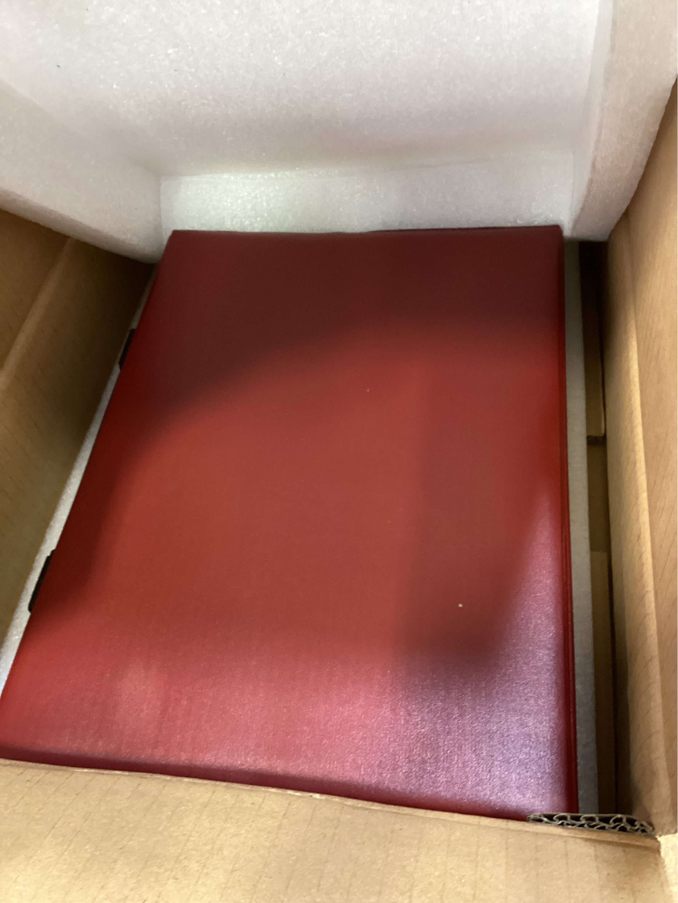 Yellow Mountain Imports Small Size Chinese Mahjong Set, “Rogue Classic” with 146 Ivory Colored Tiles, Vinyl Case, Wind Indicator and Dice - for Chinese Style Gameplay Only [經典象牙」中國麻將]