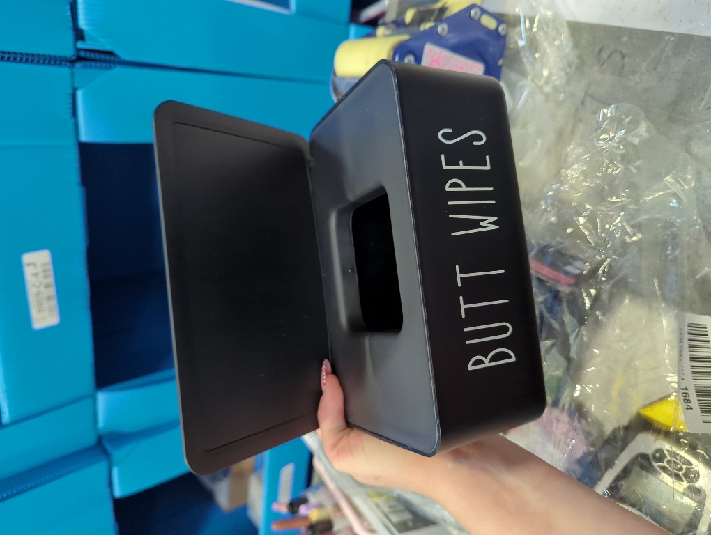 Baby Wipes Dispenser 7.48 L x 4.52 W x 2.75 H (19x11.5x7cm)