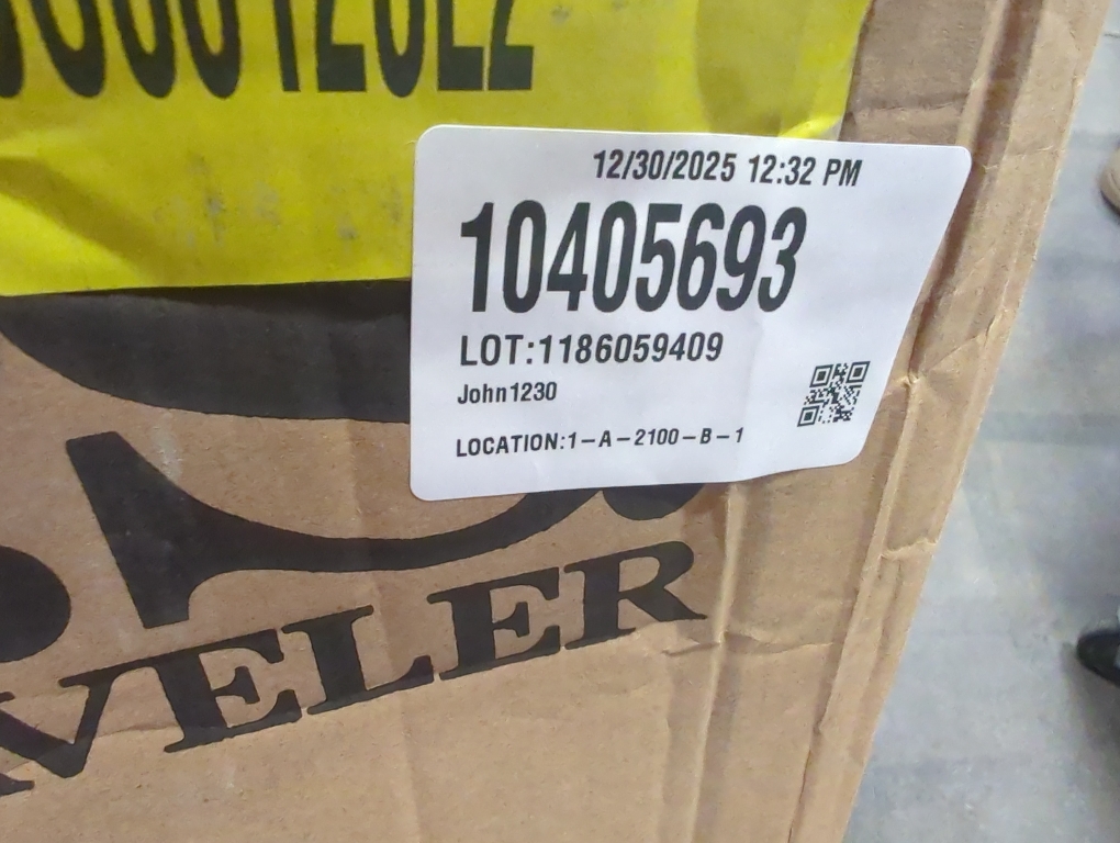 U.S. Traveler Aviron Bay Expandable Softside Luggage with Spinner Wheels, Purple, Large