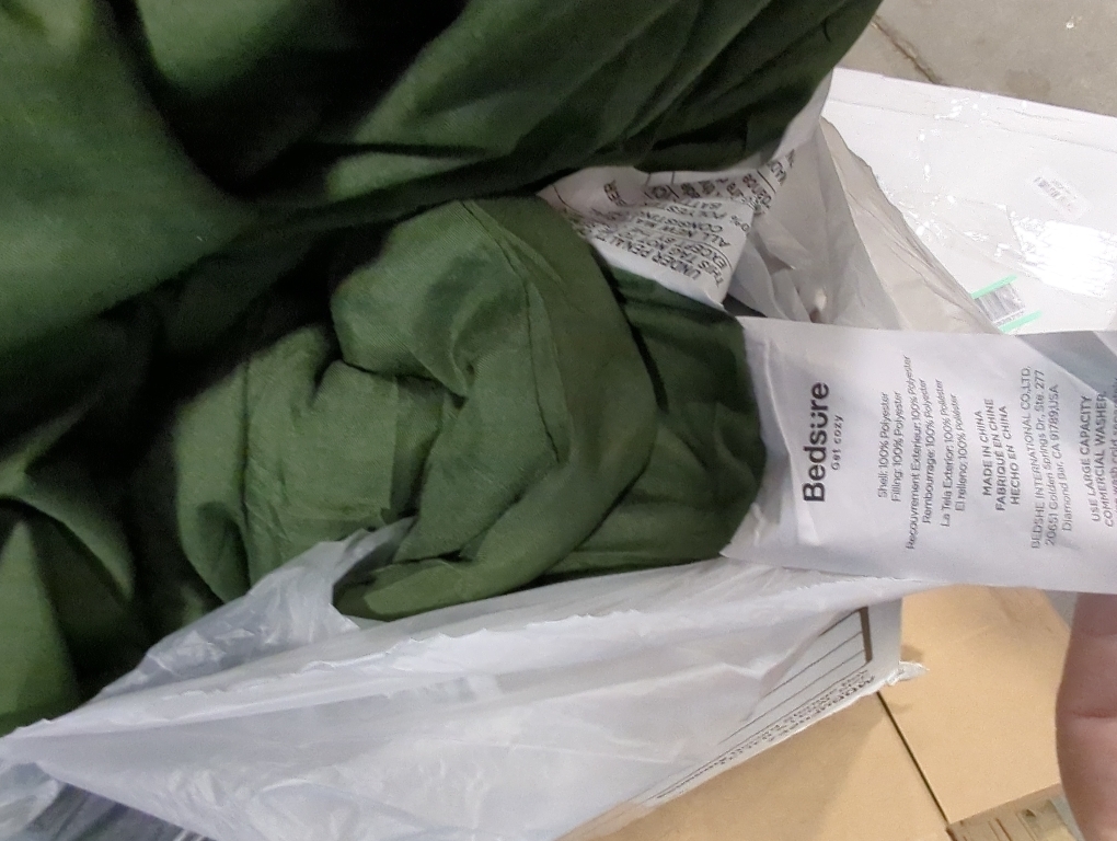 Bedsure Duvet Cover Queen Size - Soft Double Brushed Bedding Set for Kids & Adults, Zipper Closure, 3 Pieces, Includes 1 Duvet Cover (90x90) & 2 Pillow Shams, NO Comforter, Olive Green